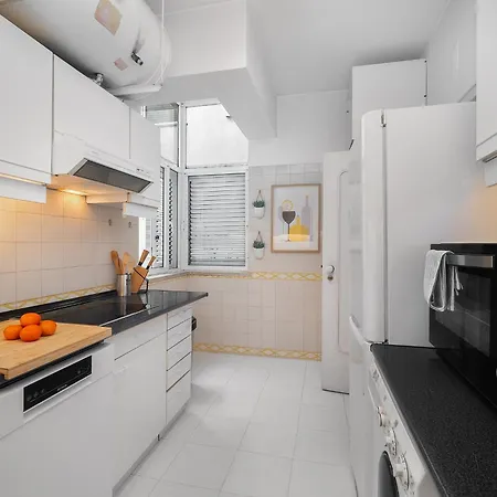 Апартаменты Whome Timeless Elegance In Chiado With Ac *